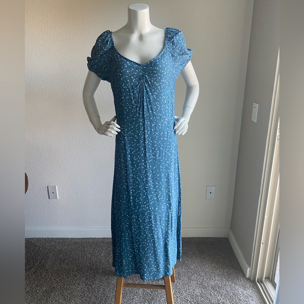 Women’s short sleeve maxi dress